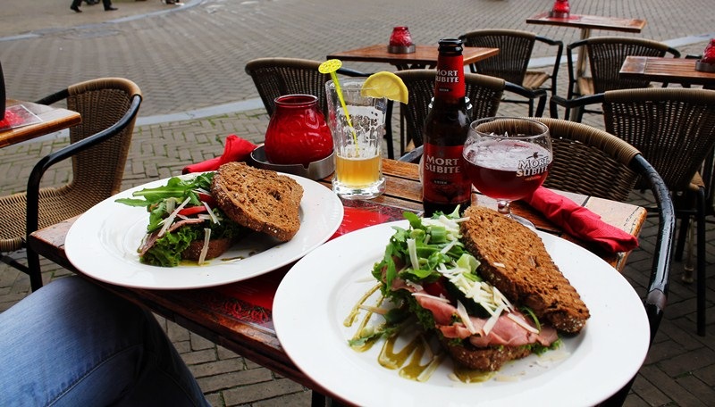 Поесть и выпить в Амстердаме